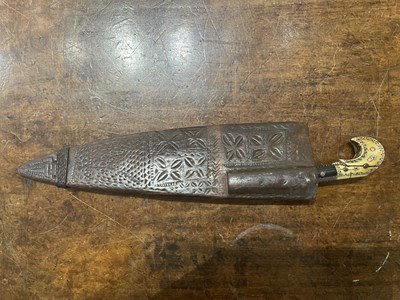 Lot 4 - TWO SOUTH INDIAN SMALL DAGGERS, 18TH/19TH CENTURY, PROBABLY KERALA