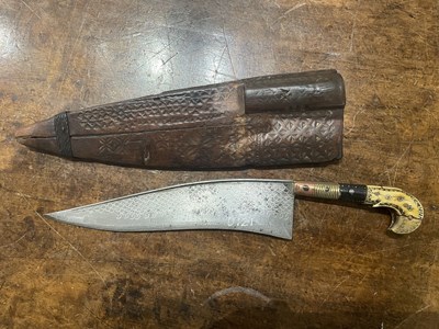 Lot 4 - TWO SOUTH INDIAN SMALL DAGGERS, 18TH/19TH CENTURY, PROBABLY KERALA