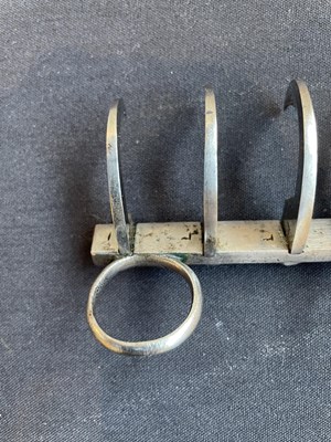 Lot 634 - AN INDIAN IRON 'TIGER-CLAW' (BAGH NAKH), POSSIBLY 18TH/19TH CENTURY