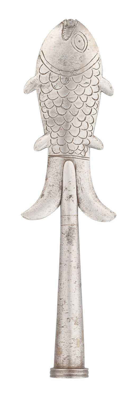 Lot 537 - A SOUTH INDIAN CEREMONIAL SPEARHEAD, 18TH/19TH CENTURY, PROBABLY THANJAVUR