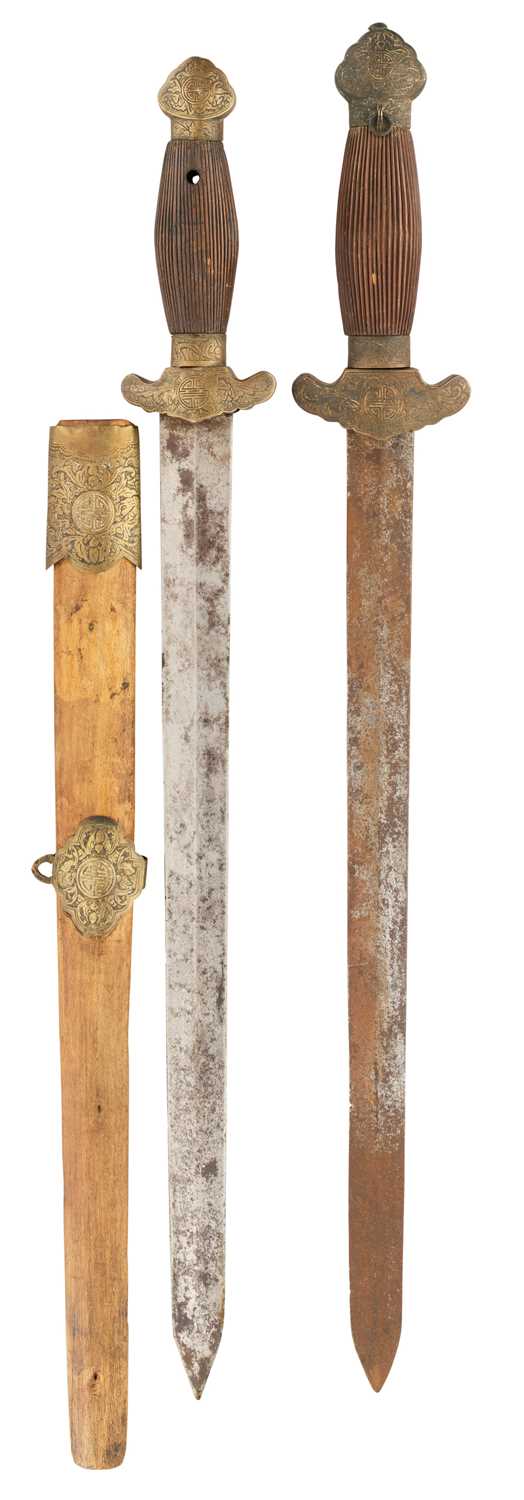 Lot 599 - A CHINESE SHORTSWORD (DAO) AND ANOTHER, QING DYNASTY, 19TH CENTURY