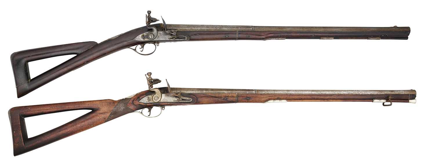 Lot 352 - A VERY RARE 13 BORE FLINTLOCK SPORTING CARBINE, BY WILLIAM NEWTON OF GRANTHAM, CIRCA 1770