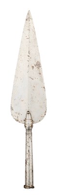 Lot 536 - AN INDIAN SPEARHEAD, 17TH/18TH CENTURY