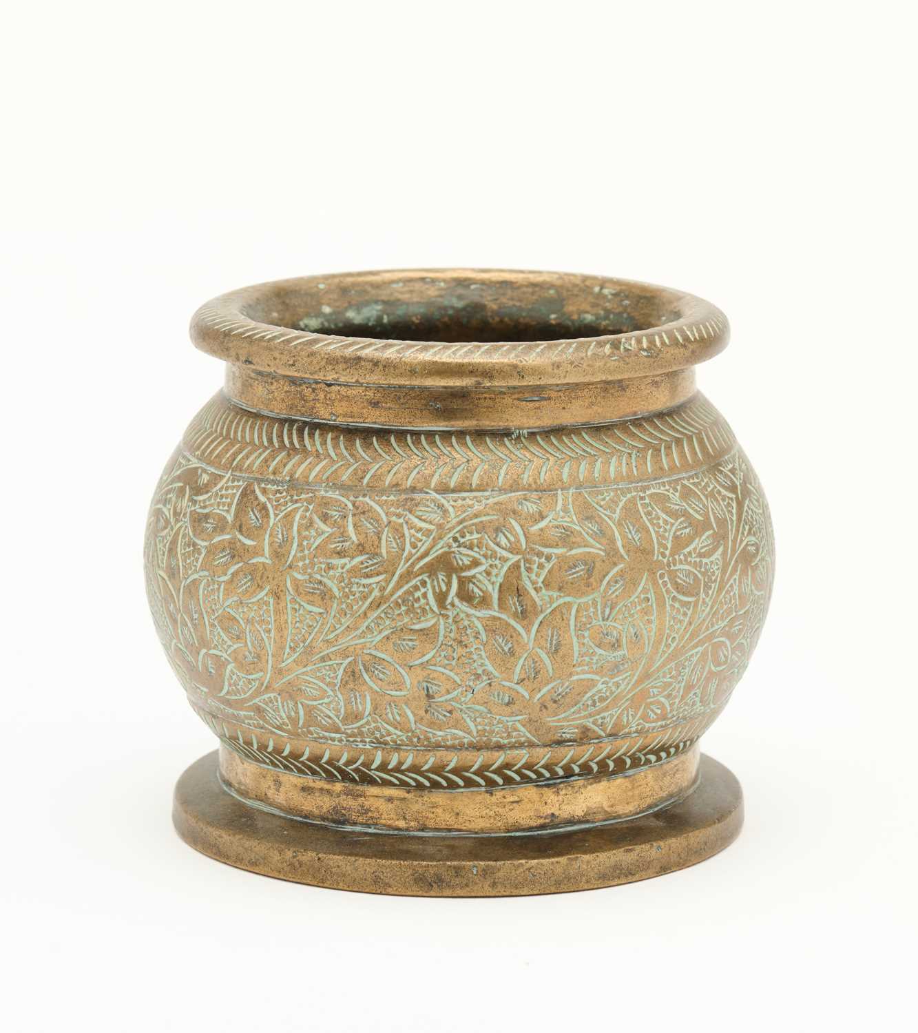 Lot 512 - AN ENGRAVED BRASS MORTAR, NORTHERN INDIA, CIRCA 1900