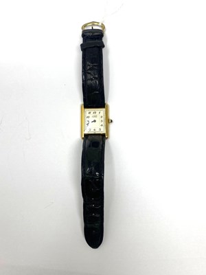 Lot 535 - CARTIER (MUST DE): TANK VERMEIL, REF.590005: MID SIZE SILVER-GILT WRISTWATCH, SWISS, CIRCA 1990
