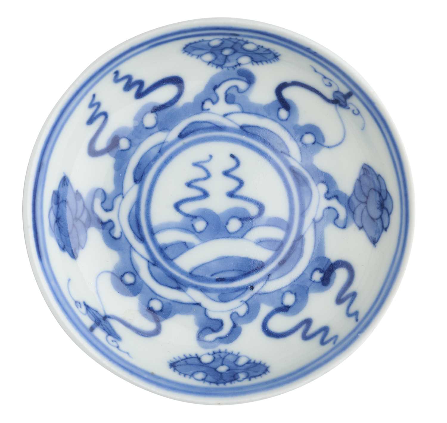 Lot 16 - A CHINESE BLUE AND WHITE SAUCER DISH, GUANGXU MARK AND PERIOD (1875-1908)