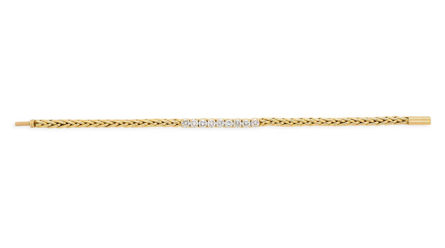 Lot 702 - DIAMOND BRACELET