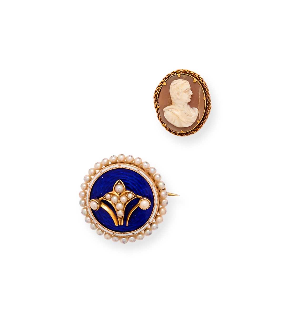 Lot 590 - A GOLD, ENAMEL AND HALF PEARL BROOCH, 1890s