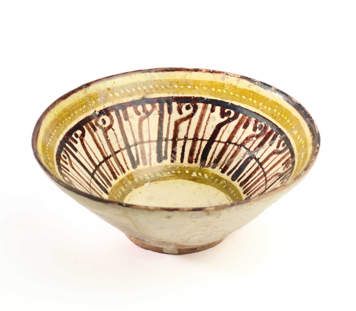 Lot 357 - A NISHAPUR POTTERY BOWL, PERSIA, 10TH CENTURY