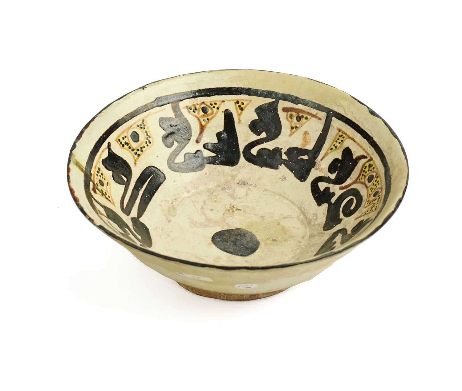 Lot 358 - A NISHAPUR POTTERY BOWL, PERSIA, 10TH CENTURY