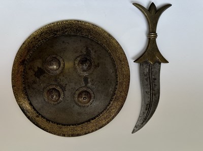 Lot 566 - AN INDIAN CIRCULAR DHAL OF WOOTZ STEEL, 19TH CENTURY