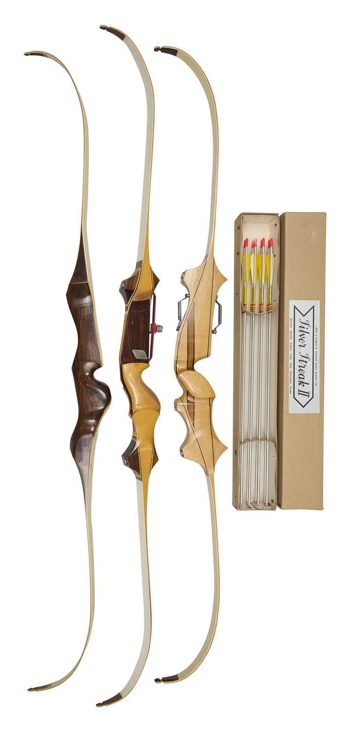 Lot 144 - TWENTY SCOTTISH RECURVE BOWS AND FIVE BOXES OF ARROWS