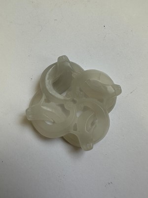 Lot 78 - A CHINESE WHITE JADE 'CHILONG' PENDANT, QING DYNASTY (1644-1911)