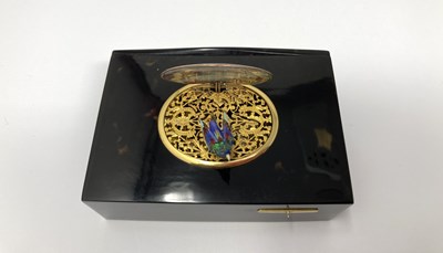 Lot 289 - A FRENCH TORTOISESHELL SINGING BIRD BOX, BONTEMS, PARIS, EARLY 20TH CENTURY