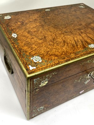 Lot 210 - A VICTORIAN AMBOYNA DRESSING CASE WITH ITS SILVER FITTINGS, J. TURRILL & CO., LONDON, CIRCA 1844