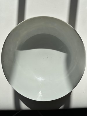 Lot 4 - A CHINESE FAMILLE-ROSE YELLOW-GROUND 'BUTTERFLY' BOWL, TONGZHI MARK AND PERIOD (1862-74)