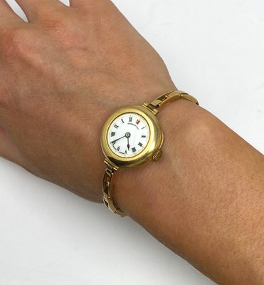 Lot 532 - RECORD DREADNOUGHT WATCH CO.: LADY'S GOLD WRISTLET WATCH, CIRCA 1919