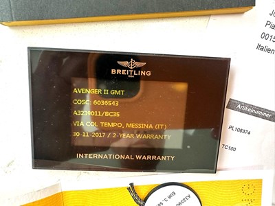 Lot 517 - BREITLING, AVENGER II GMT, REF. A32390: GENTLEMAN'S STAINLESS STEEL WRISTWATCH, CIRCA 2015