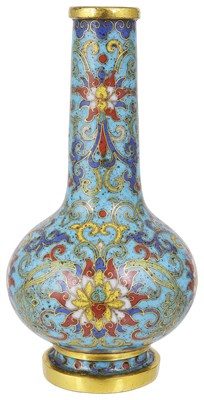 Lot 251 - A CHINESE CLOISONNE ENAMEL BOTTLE VASE