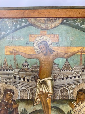 Lot 40 - AN ICON OF THE CRUCIFIXION, RUSSIAN, 18TH CENTURY