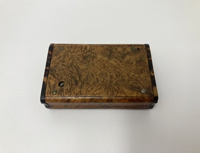 Lot 290 - A FRENCH BURR WOOD MUSICAL SNUFF BOX, PARIS, CIRCA 1830