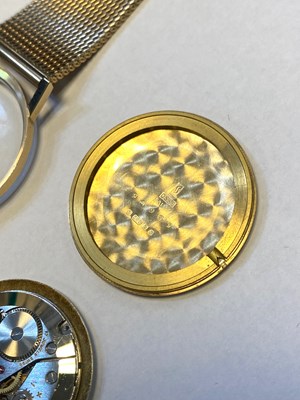 Lot 525 - BAUME & CO.: GENTLEMAN'S GOLD BRACELET DRESS WATCH, CIRCA 1976