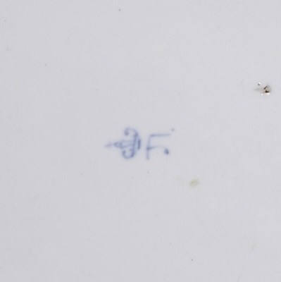 Lot 35 - AN IMPERIAL PORCELAIN MANUFACTORY SOUP TUREEN AND COVER FROM THE EVERYDAY SERVICE, ST PETERSBURG, PERIOD OF PAUL I (1796-1801)