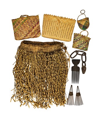 Lot 574 - A WOVEN SKIRT, THREE COMBS, A WOODEN CHAIN, AND FOUR WOVEN BAGS