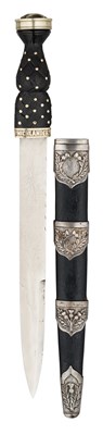 Lot 691 - A HIGHLAND PIPER’S DIRK BY ROB.T MOLE & SONS, MAKERS, BIRMINGHAM, LATE 19TH CENTURY