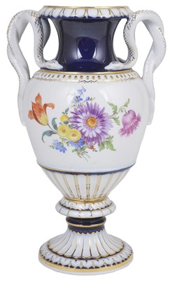 Lot 300 - A MEISSEN VASE