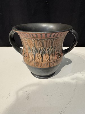 Lot 64 - AN ATTIC SAINT VALENTIN CLASS RED-FIGURE KANTHAROS, CIRCA 450 B.C.