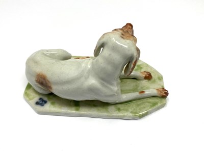 Lot 11 - A LUDWIGSBURG PORCELAIN FIGURE OF A HOUND, CIRCA 1755-65