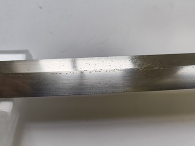 Lot 3 - A JAPANESE SWORD (KATANA), SIGNED IZUMI (NO) KAMI FUJIWARA KUNISADA SAKU, 1620-1640