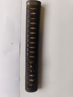 Lot 3 - A JAPANESE SWORD (KATANA), SIGNED IZUMI (NO) KAMI FUJIWARA KUNISADA SAKU, 1620-1640