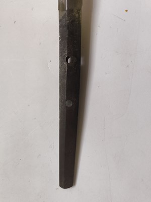Lot 3 - A JAPANESE SWORD (KATANA), SIGNED IZUMI (NO) KAMI FUJIWARA KUNISADA SAKU, 1620-1640
