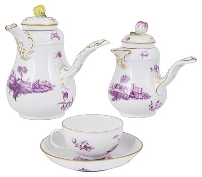 Lot 314 - A MEISSEN HOT CHOCOLATE POT AND COVER AND A HOT MILK JUG AND COVER