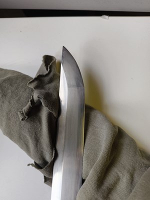 Lot 4 - A JAPANESE SWORD (KATANA), SIGNED KIYONDO, DATED 1866