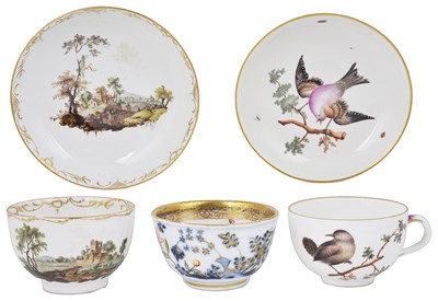 Lot 319 - A HOECHST TEACUP AND SAUCER AND A FUERSTENBERG TEACUP AND SAUCER