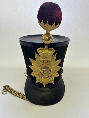 Lot 237 - AN OFFICER’S ALBERT SHAKO OF THE INDIAN ARMY, CIRCA 1840-55