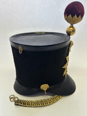 Lot 237 - AN OFFICER’S ALBERT SHAKO OF THE INDIAN ARMY, CIRCA 1840-55