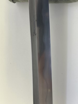 Lot 1 - A JAPANESE SWORD, SIGNED FUJIWARA NO HIROTAKA, EARLY EDO PERIOD