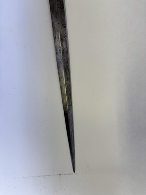 Lot 130 - A MEDIEVAL SWORD, EARLY 15TH CENTURY, PROBABLY ITALIAN