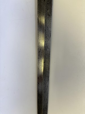 Lot 130 - A MEDIEVAL SWORD, EARLY 15TH CENTURY, PROBABLY ITALIAN