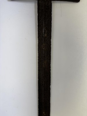 Lot 129 - A MEDIEVAL HAND-AND-A-HALF SWORD, EARLY 14TH CENTURY