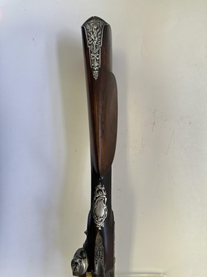 Lot 271 - A 16-BORE FLINTLOCK SILVER-MOUNTED SPORTING GUN BY GRIFFIN & TOW, LONDON
