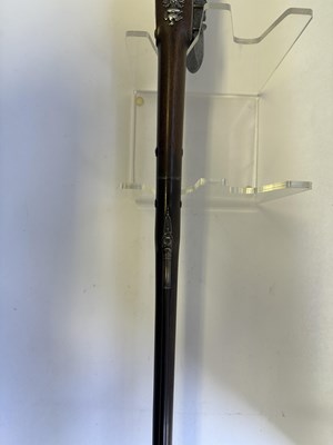 Lot 271 - A 16-BORE FLINTLOCK SILVER-MOUNTED SPORTING GUN BY GRIFFIN & TOW, LONDON