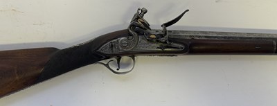 Lot 271 - A 16-BORE FLINTLOCK SILVER-MOUNTED SPORTING GUN BY GRIFFIN & TOW, LONDON