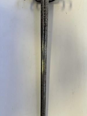 Lot 65 - AN ITALIAN SWORD WITH ‘CRAB-CLAW’ HILT, EARLY 17TH CENTURY, POSSIBLY VENETIAN
