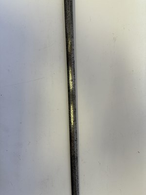 Lot 65 - AN ITALIAN SWORD WITH ‘CRAB-CLAW’ HILT, EARLY 17TH CENTURY, POSSIBLY VENETIAN