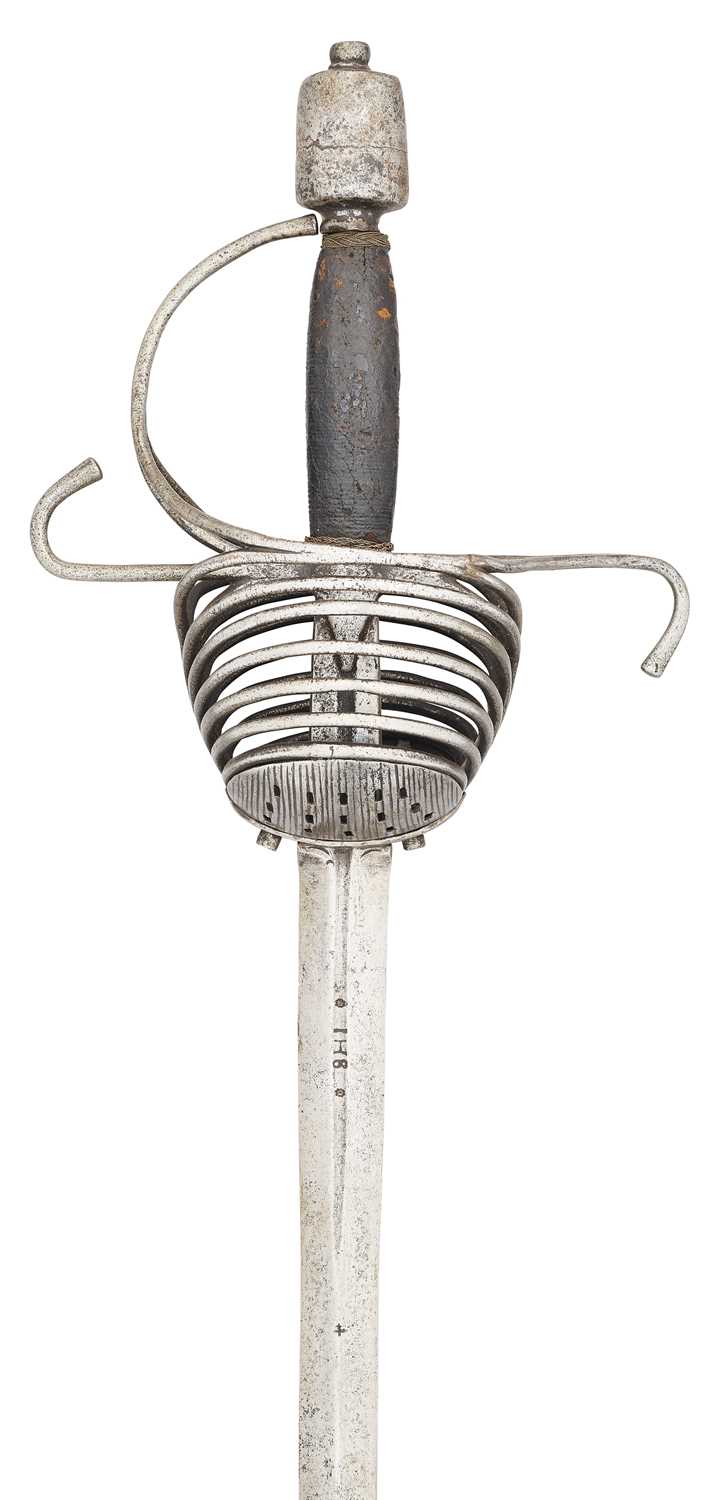 Lot 45 - AN ITALIAN MULTI-RING RAPIER, CIRCA 1630-40